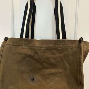 Marc Jacobs olive signet tote with wear stains